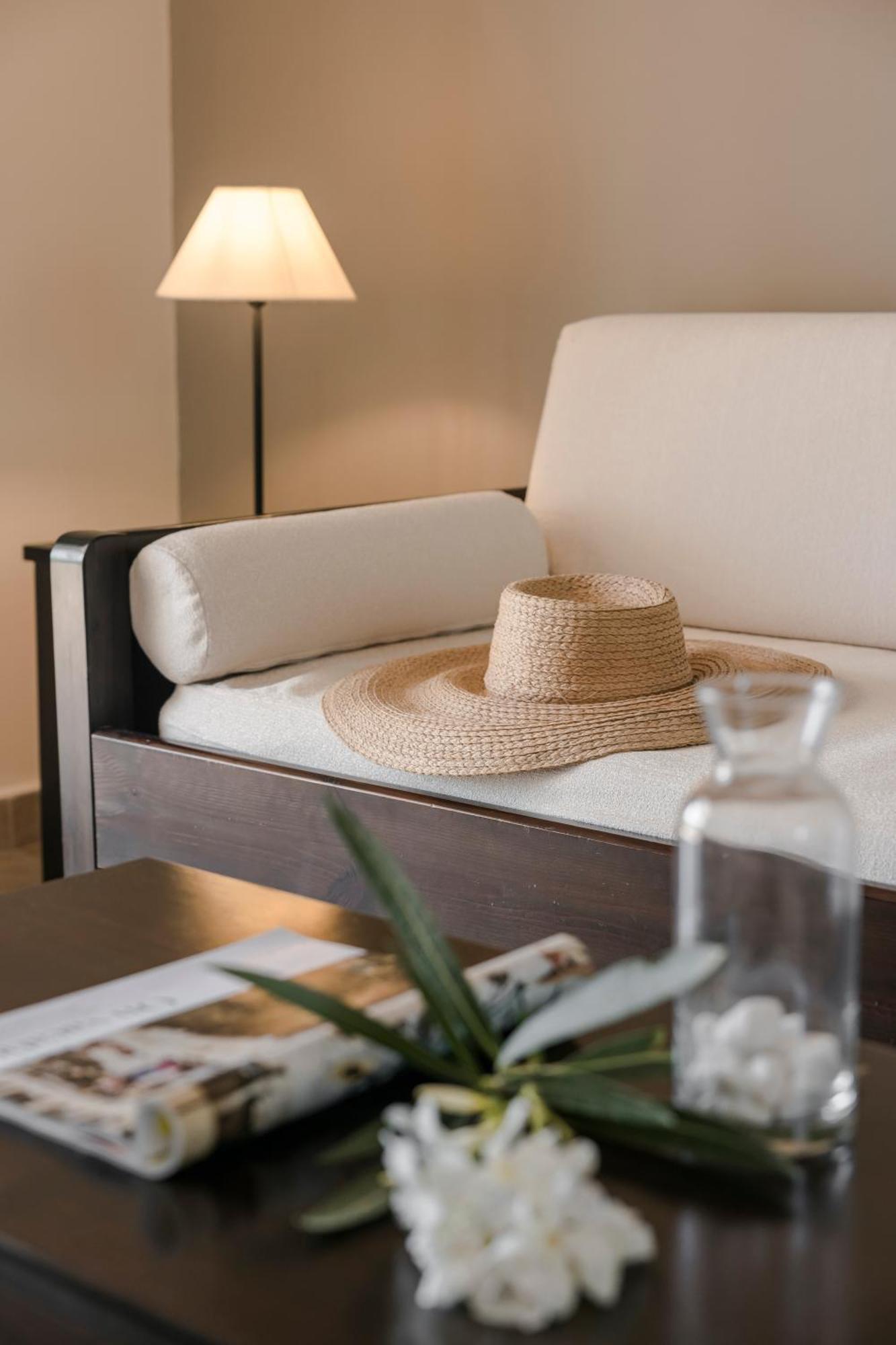 Theros Retreat Спартия Екстериор снимка