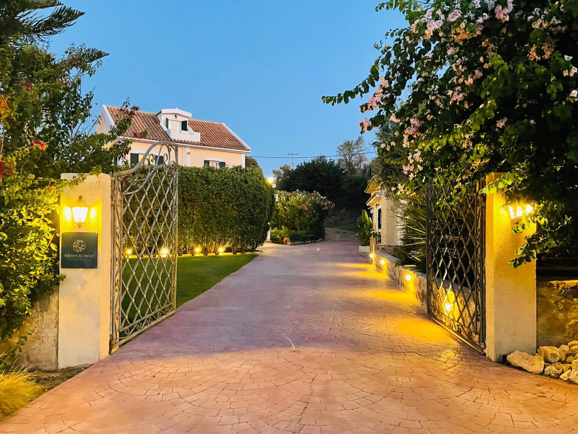 Theros Retreat Спартия Екстериор снимка